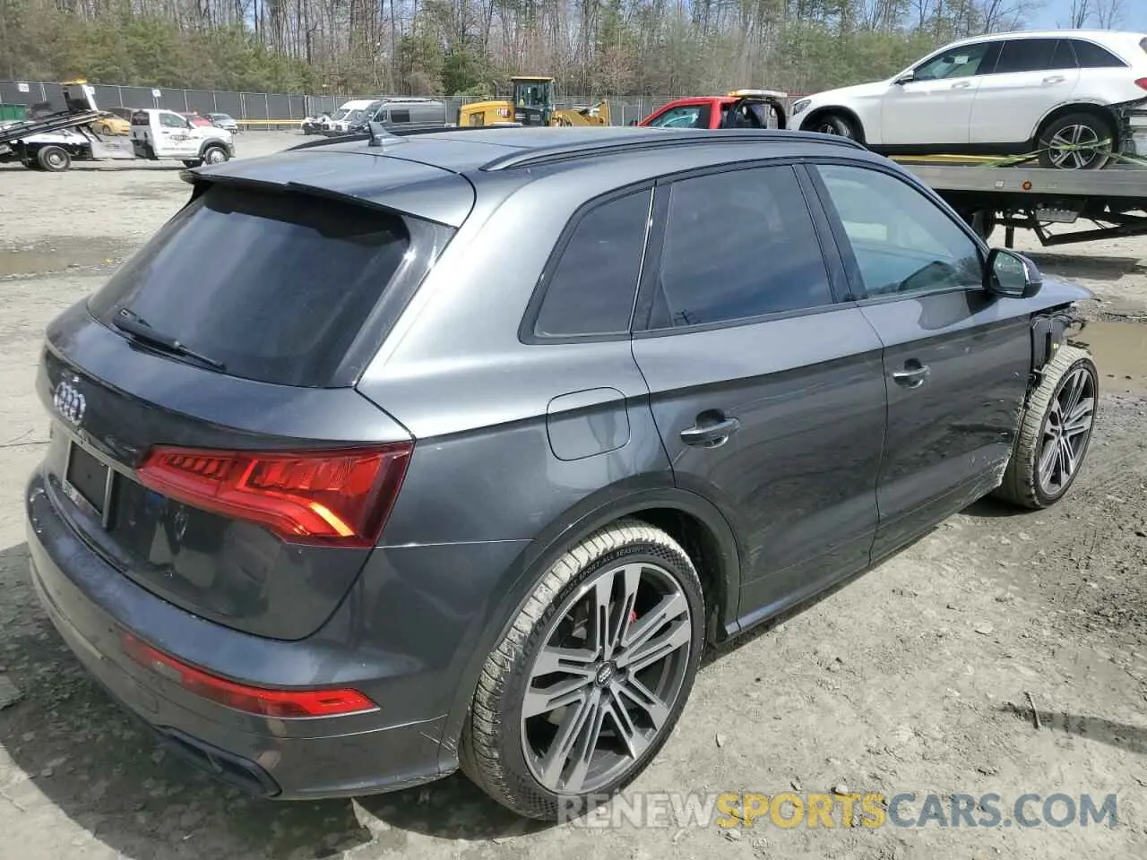3 Фотография поврежденного автомобиля WA1B4AFY5L2021994 AUDI SQ5 2020