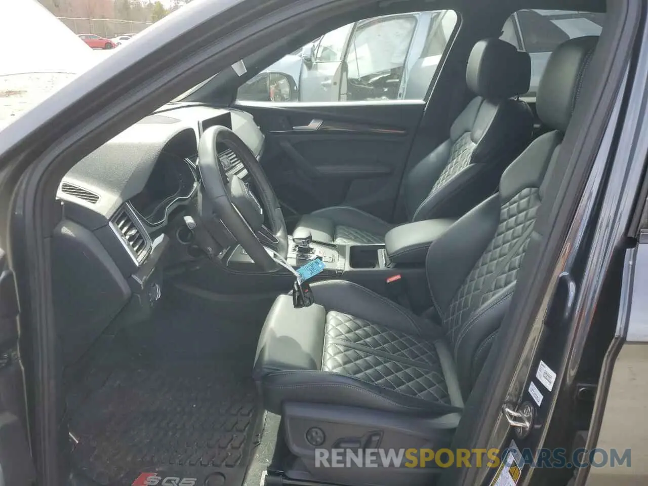 7 Фотография поврежденного автомобиля WA1B4AFY5L2021994 AUDI SQ5 2020