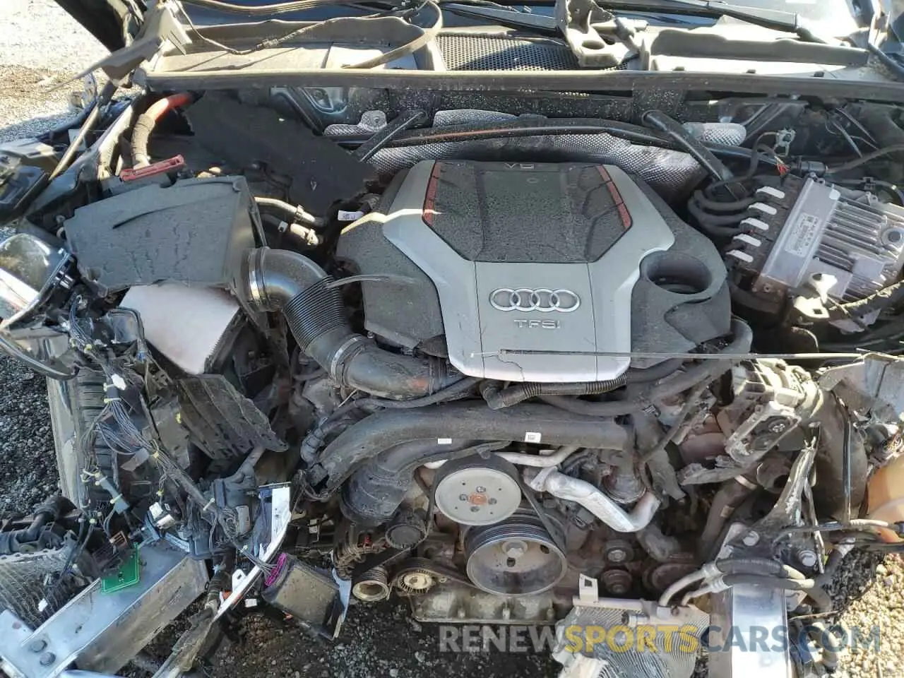 11 Photograph of a damaged car WA1B4AFY5L2080284 AUDI SQ5 2020