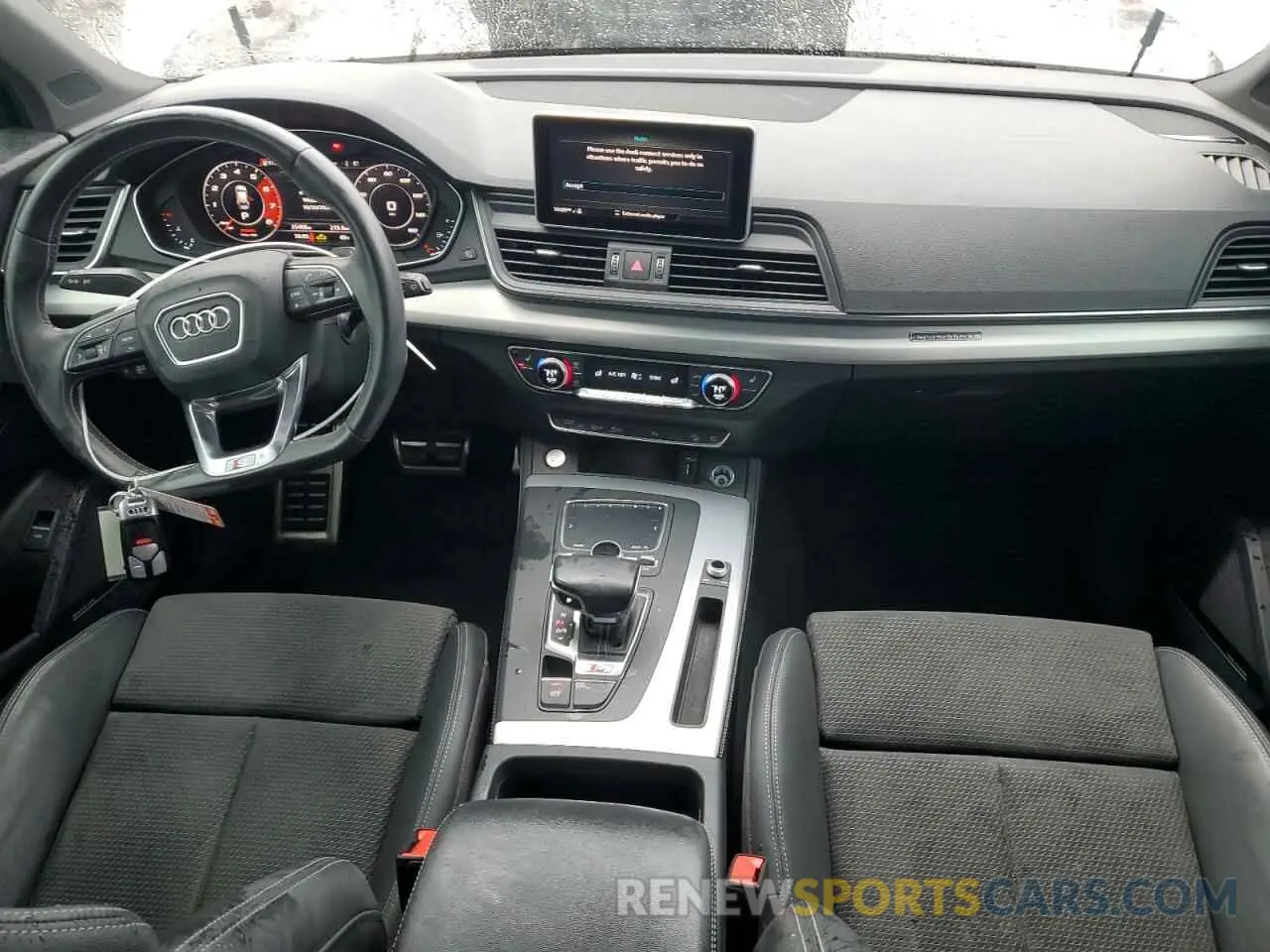 8 Фотография поврежденного автомобиля WA1B4AFY7L2062076 AUDI SQ5 2020
