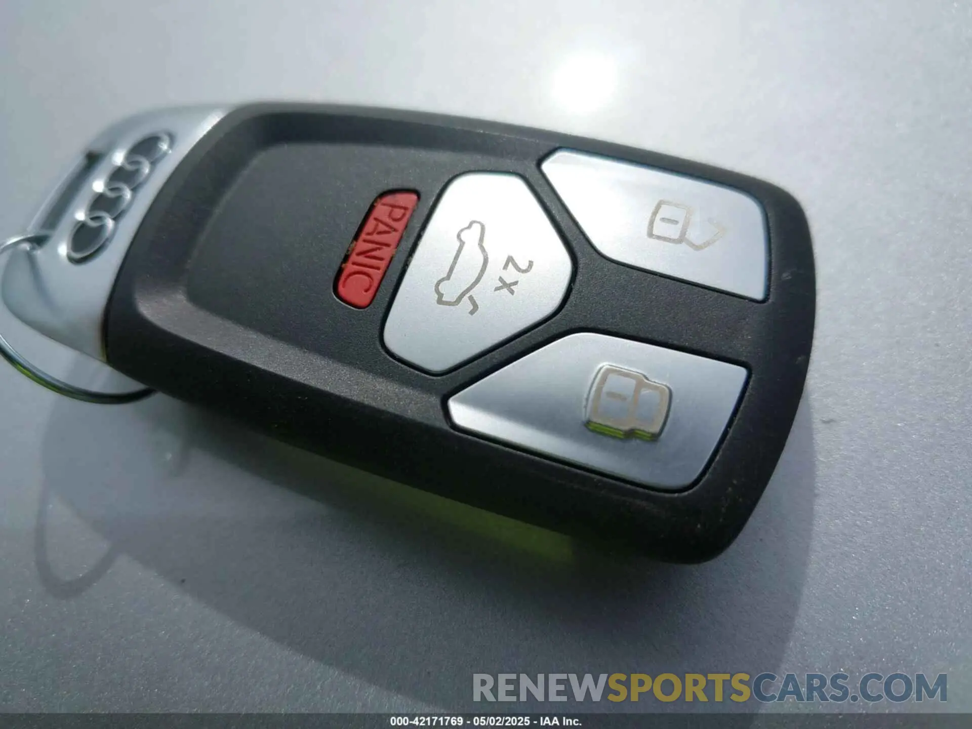 11 Фотография поврежденного автомобиля WA1B4AFY7L2085499 AUDI SQ5 2020