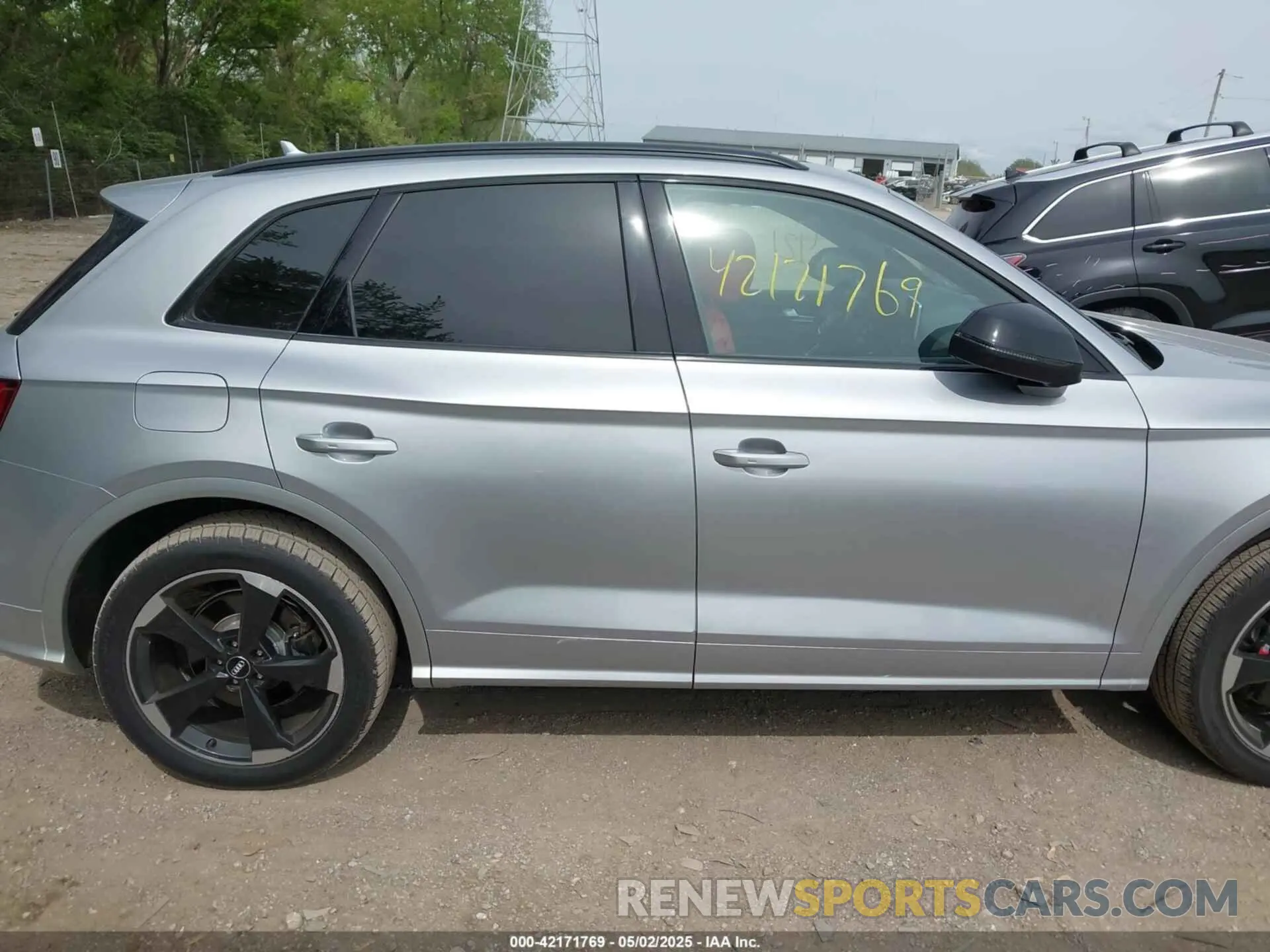 13 Фотография поврежденного автомобиля WA1B4AFY7L2085499 AUDI SQ5 2020