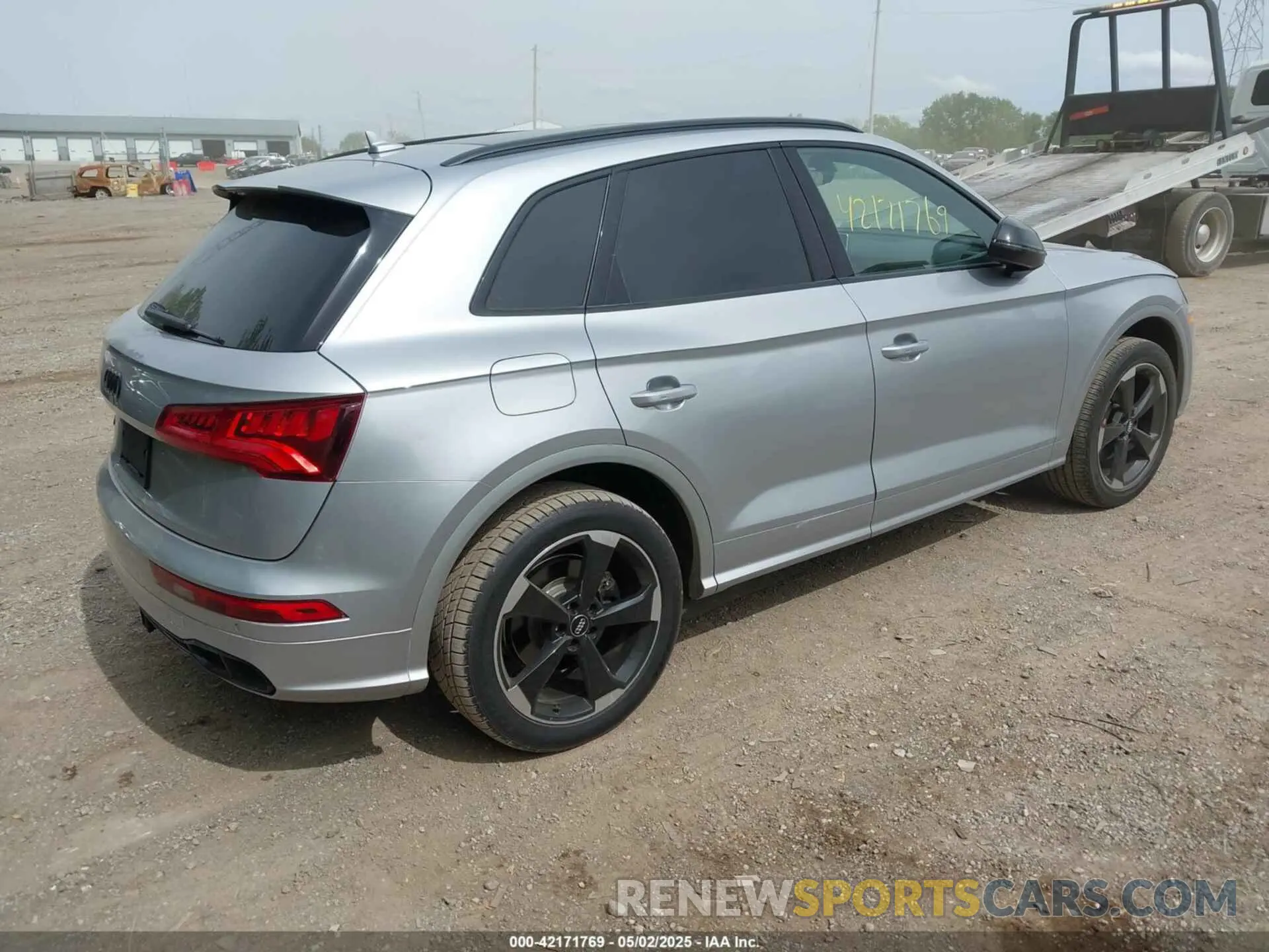 4 Фотография поврежденного автомобиля WA1B4AFY7L2085499 AUDI SQ5 2020