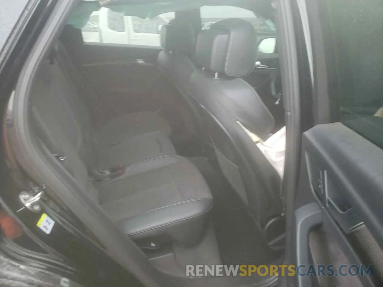 6 Photograph of a damaged car WA1B4AFY9L2012831 AUDI SQ5 2020