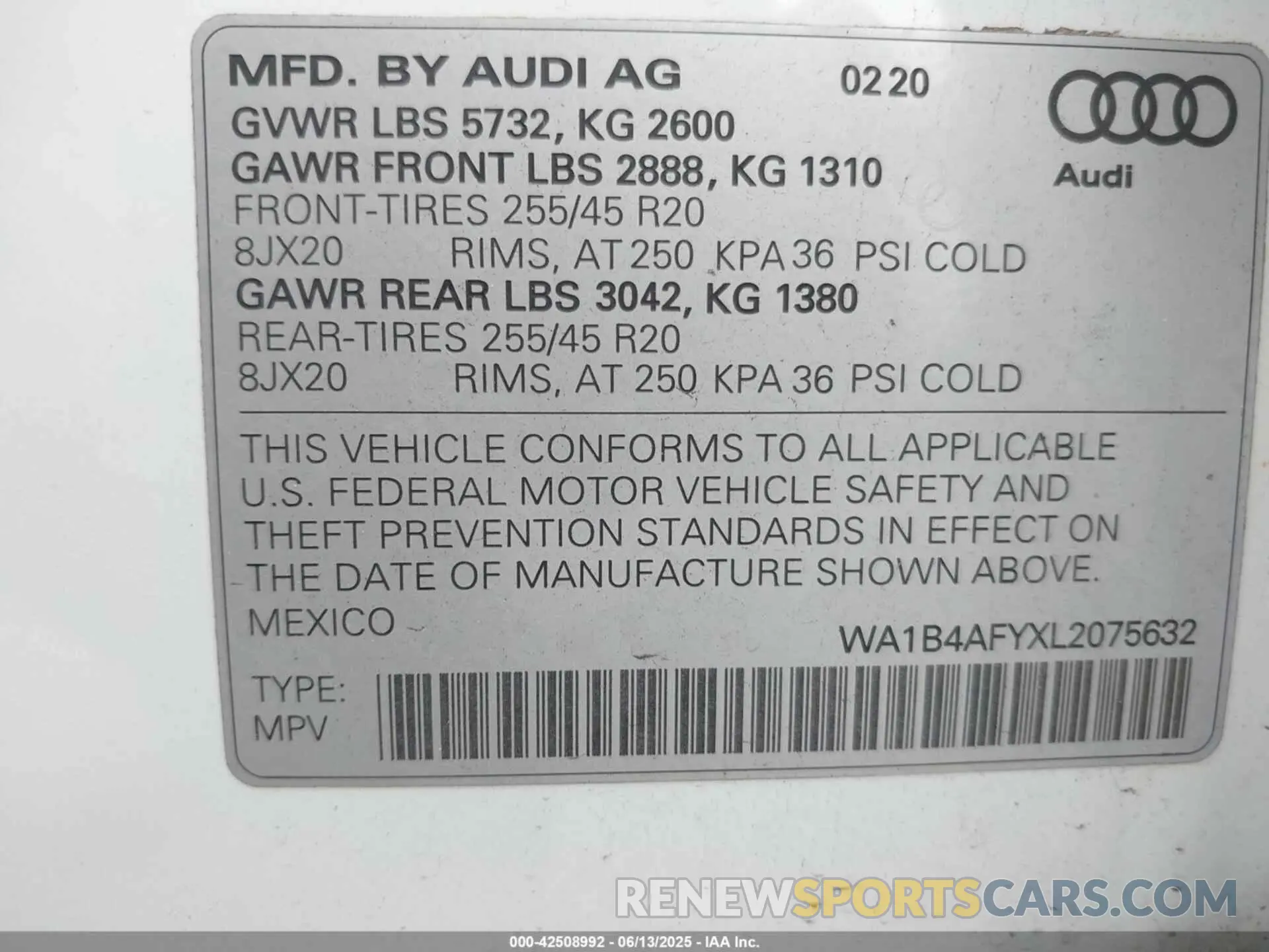 9 Photograph of a damaged car WA1B4AFYXL2075632 AUDI SQ5 2020