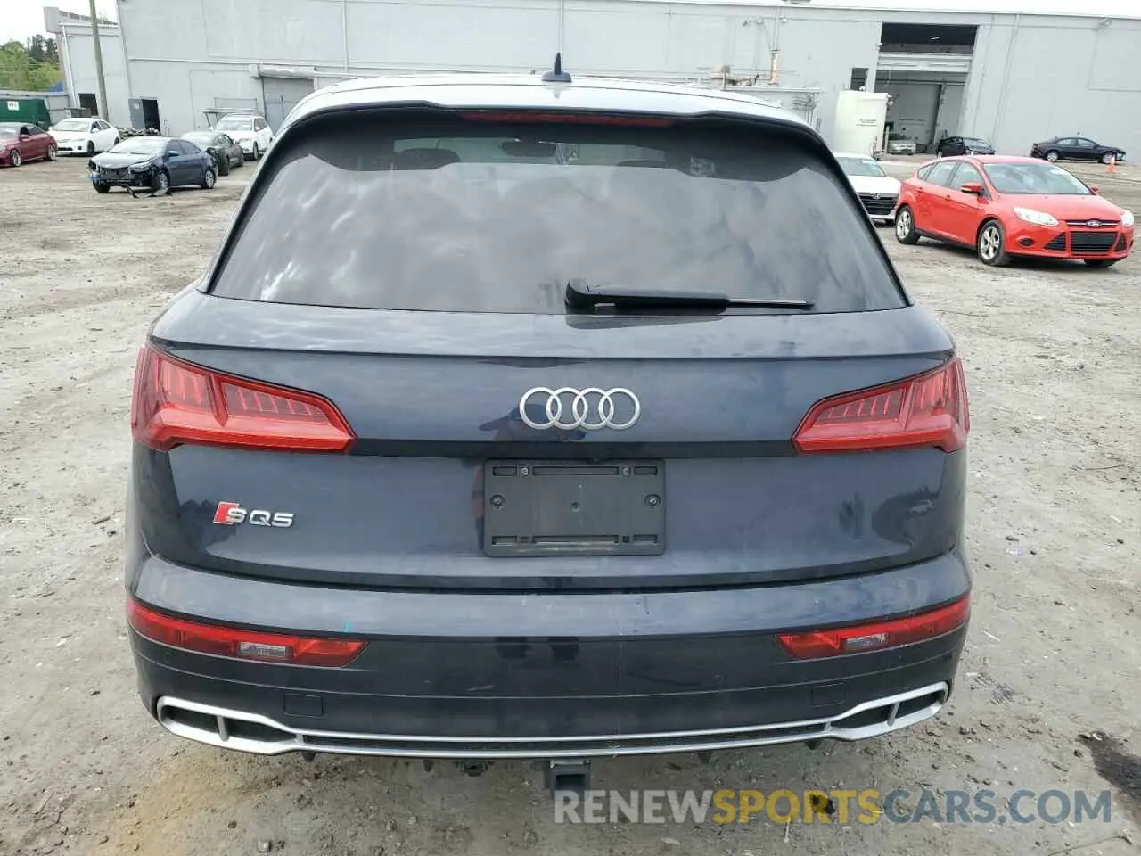 6 Photograph of a damaged car WA1B4BFYXL2002721 AUDI SQ5 2020