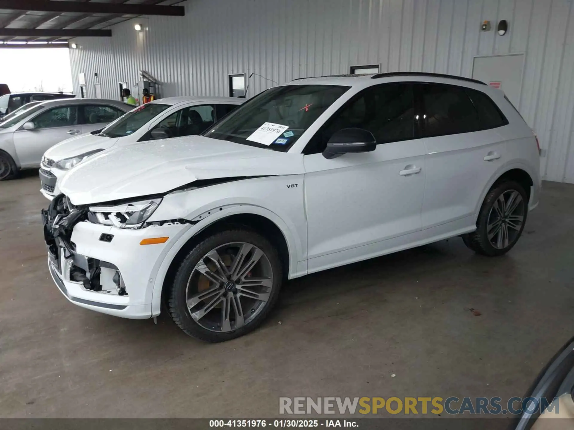 2 Photograph of a damaged car WA1C4AFY9L2068868 AUDI SQ5 2020