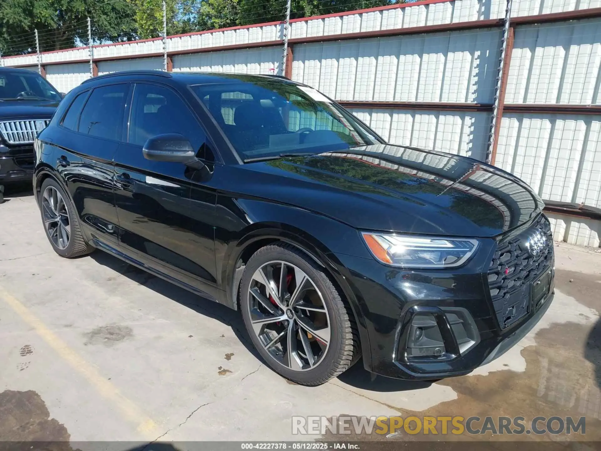 1 Фотография поврежденного автомобиля WA1B4AFY1M2001646 AUDI SQ5 2021