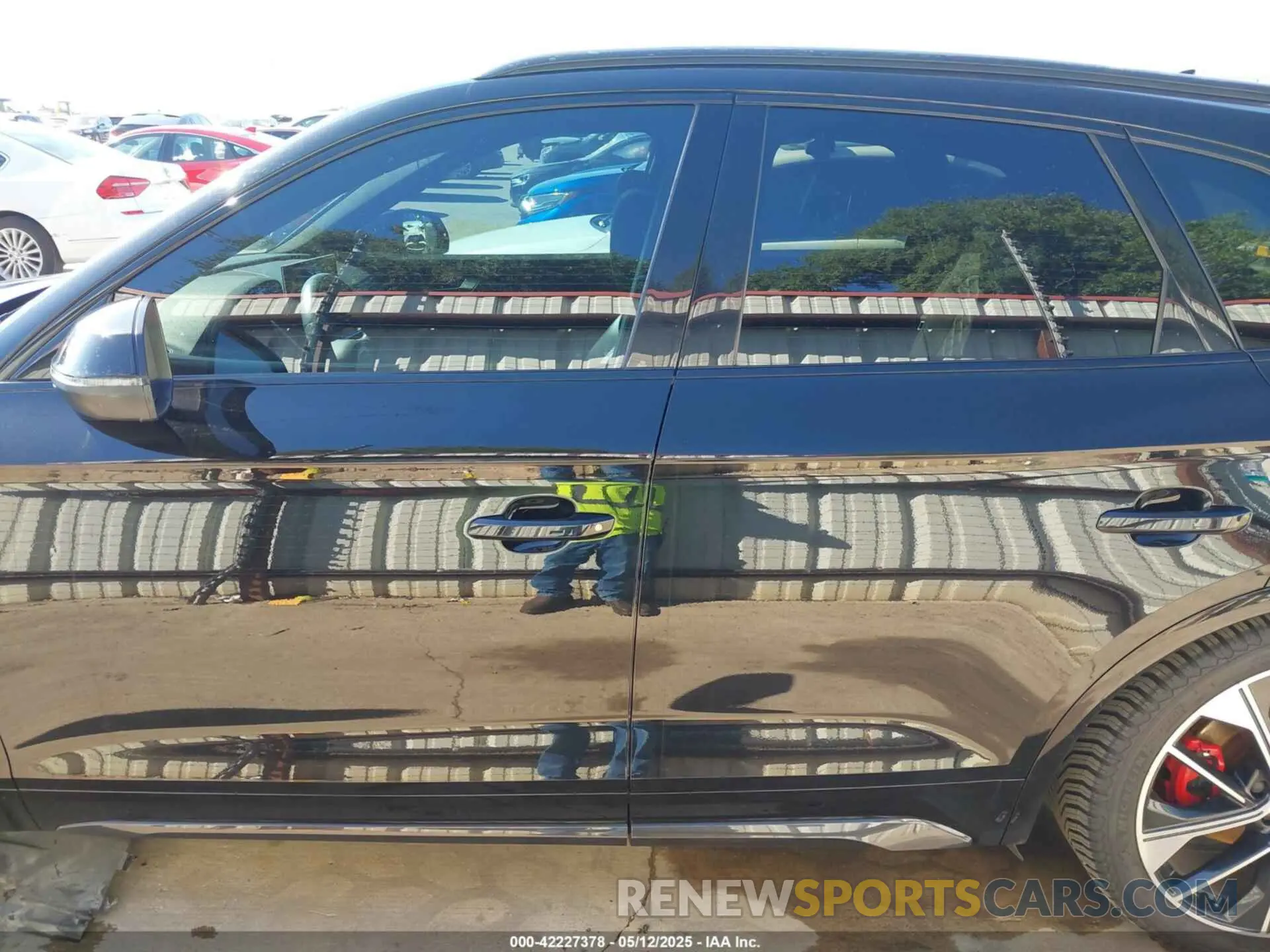 14 Фотография поврежденного автомобиля WA1B4AFY1M2001646 AUDI SQ5 2021