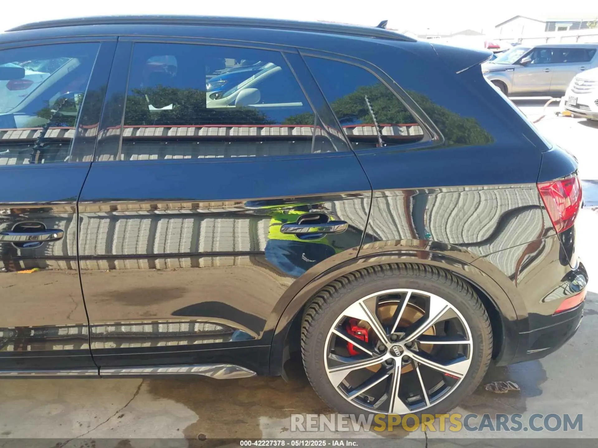 19 Фотография поврежденного автомобиля WA1B4AFY1M2001646 AUDI SQ5 2021
