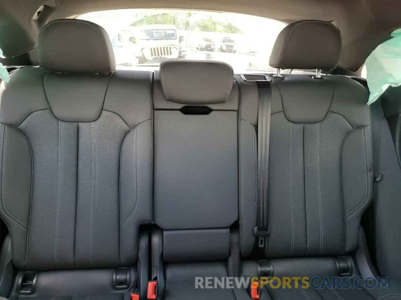 10 Photograph of a damaged car WA1B4AFY1M2034453 AUDI SQ5 2021