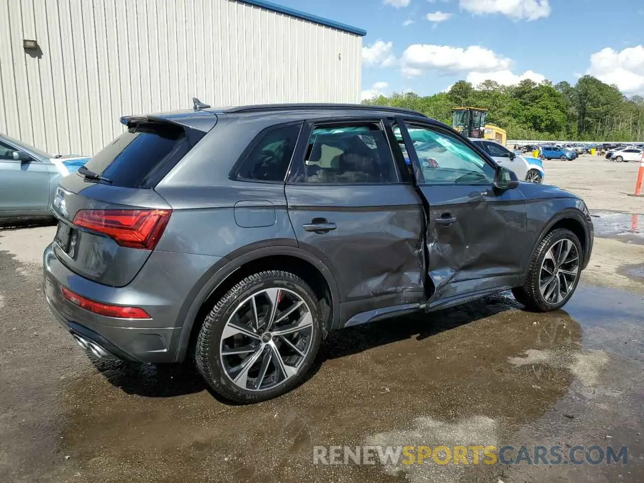 3 Photograph of a damaged car WA1B4AFY1M2034453 AUDI SQ5 2021