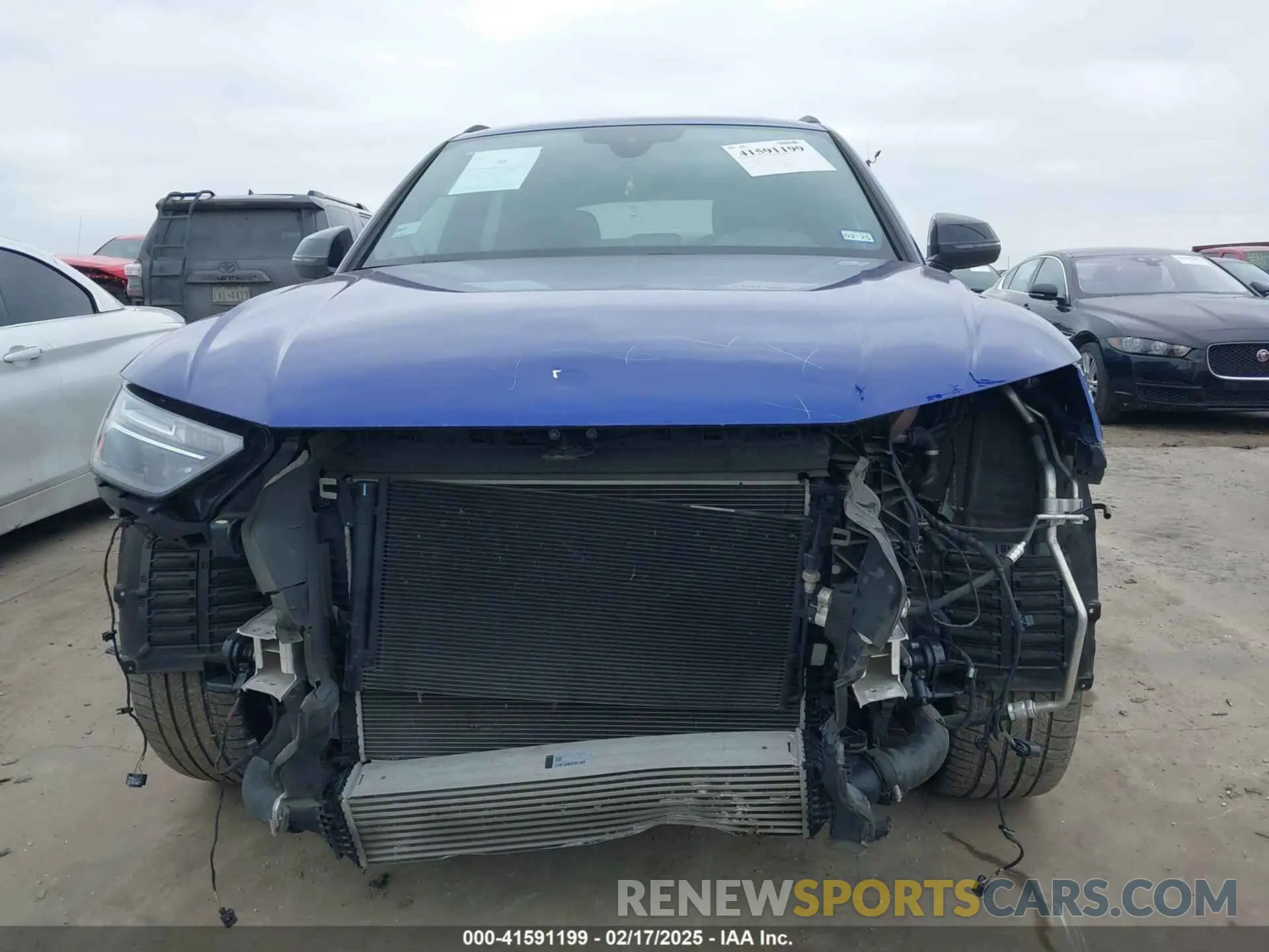 12 Photograph of a damaged car WA1B4AFY4M2044751 AUDI SQ5 2021