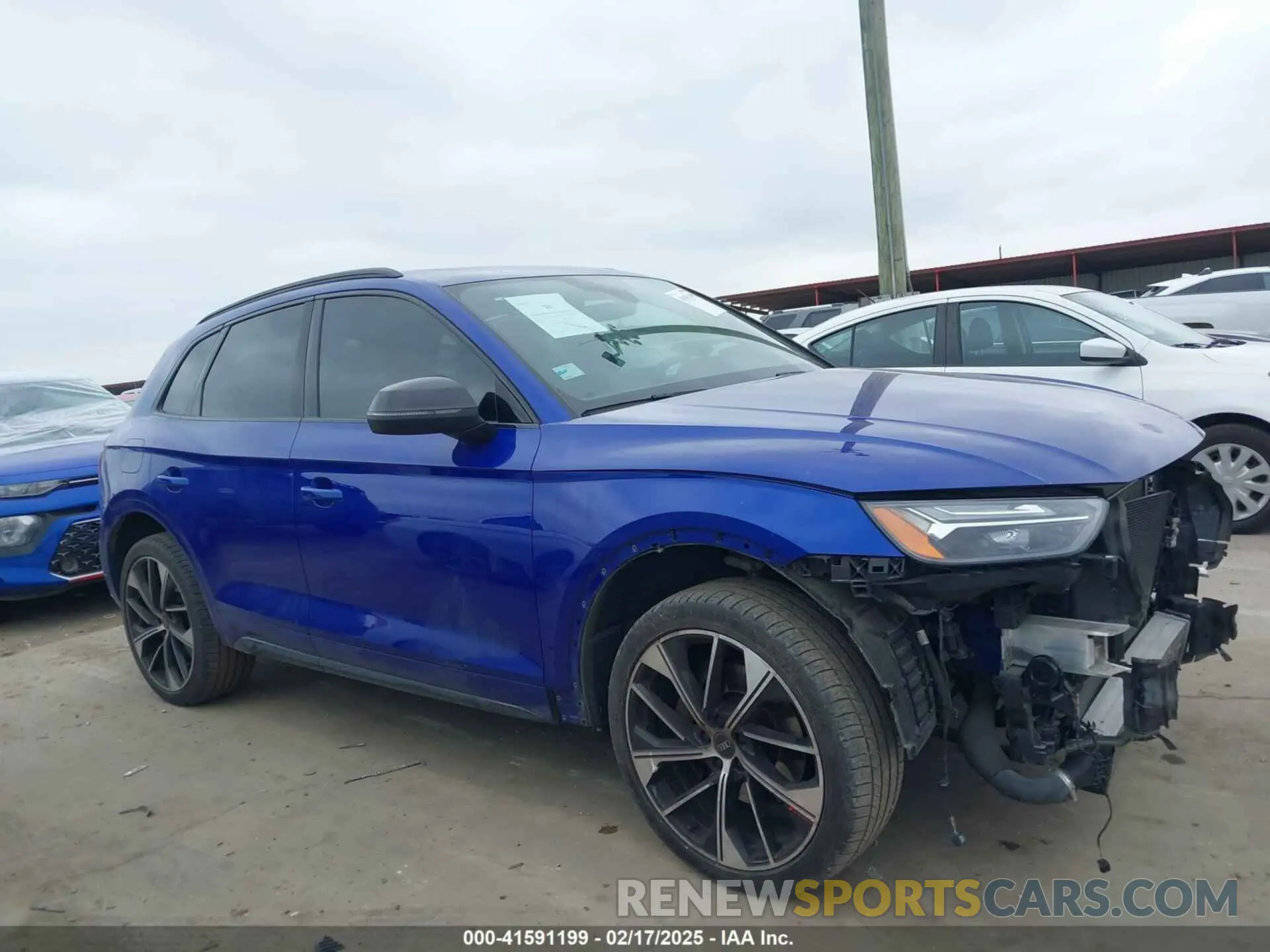 13 Photograph of a damaged car WA1B4AFY4M2044751 AUDI SQ5 2021