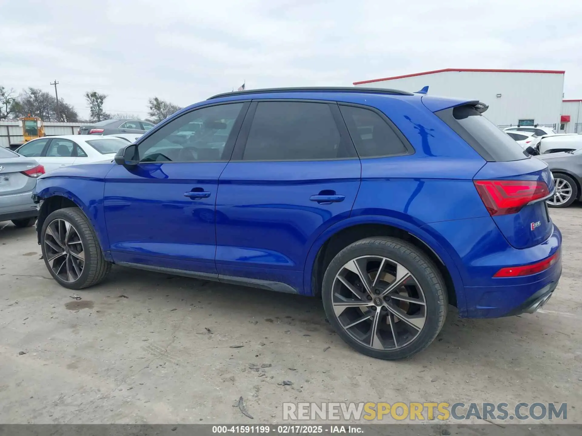 14 Photograph of a damaged car WA1B4AFY4M2044751 AUDI SQ5 2021