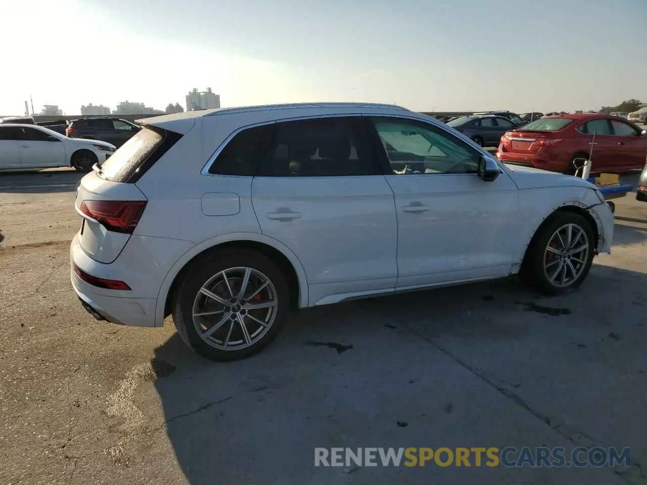 3 Photograph of a damaged car WA1B4AFY4M2047052 AUDI SQ5 2021