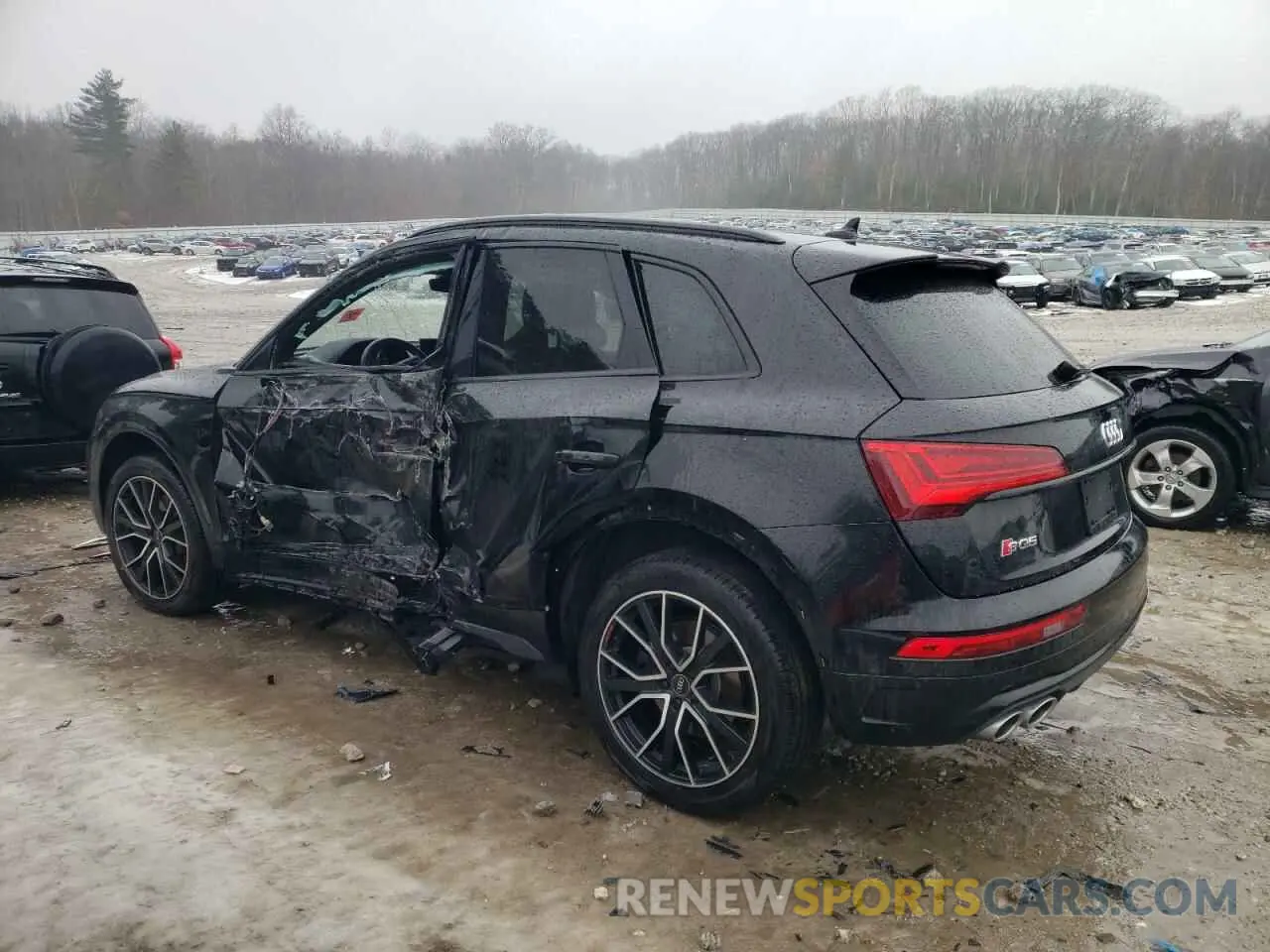 2 Photograph of a damaged car WA1B4AFY8M2044123 AUDI SQ5 2021