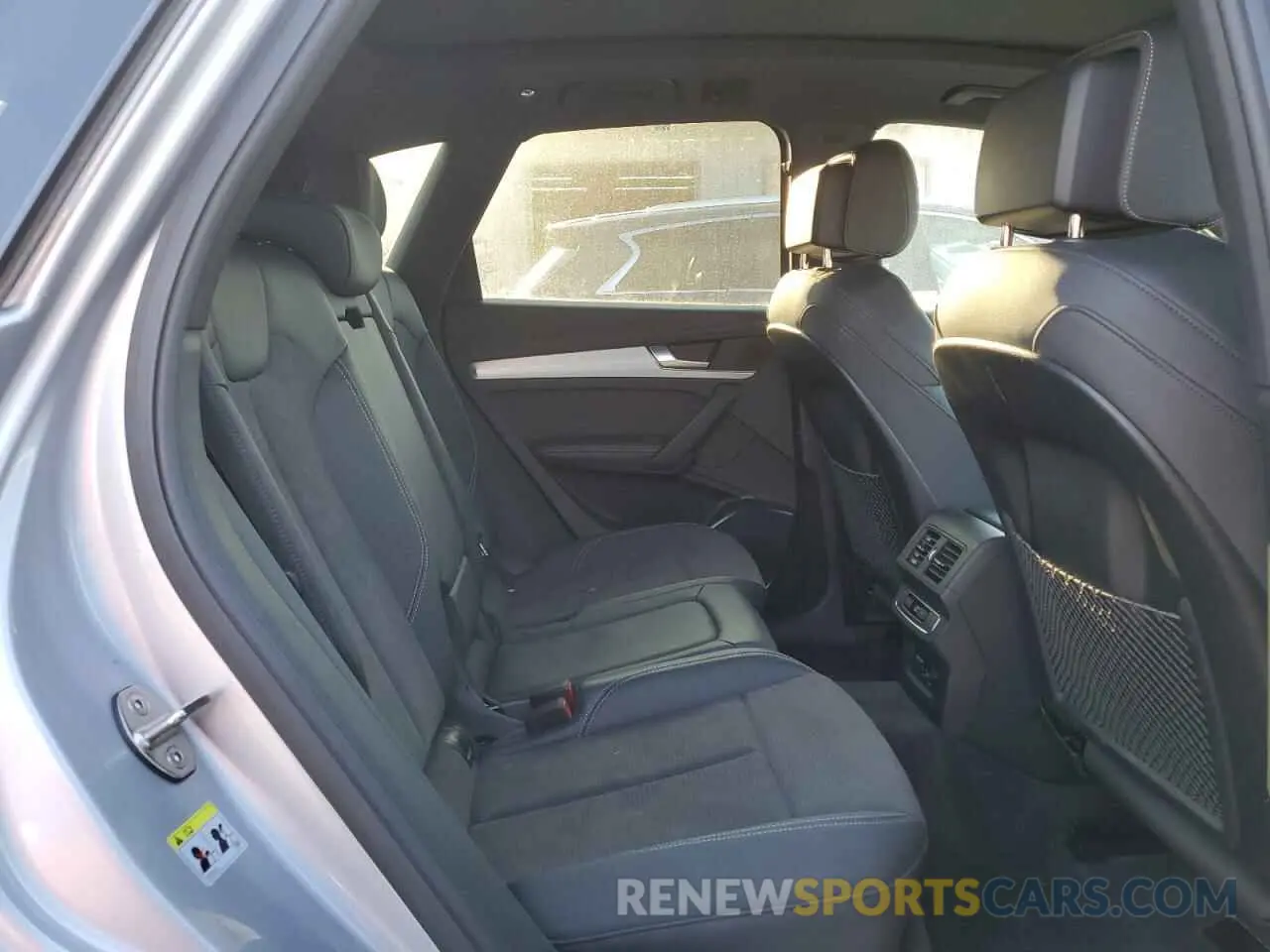 11 Photograph of a damaged car WA1B4AFY8M2071791 AUDI SQ5 2021