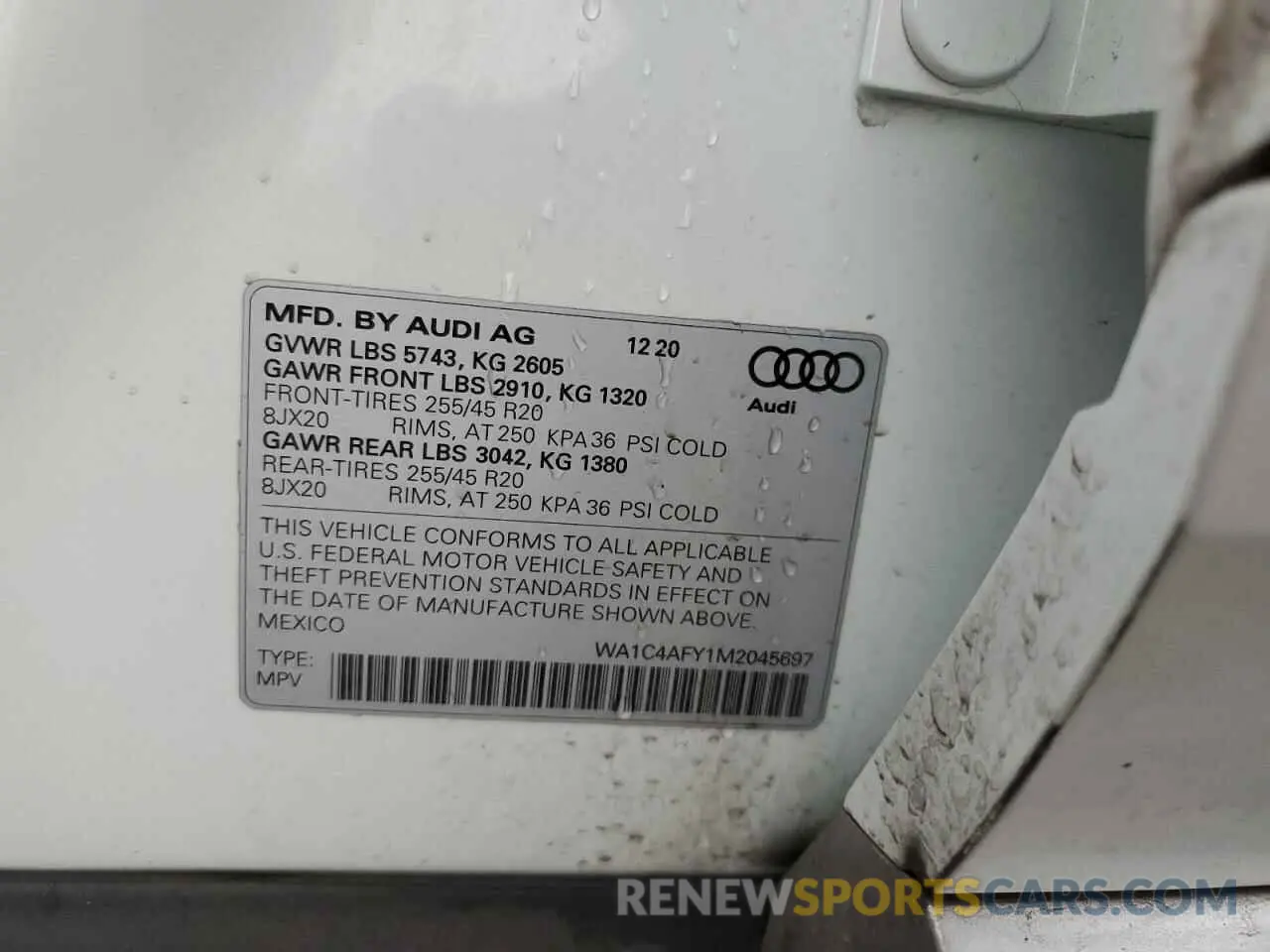 14 Photograph of a damaged car WA1C4AFY1M2045697 AUDI SQ5 2021
