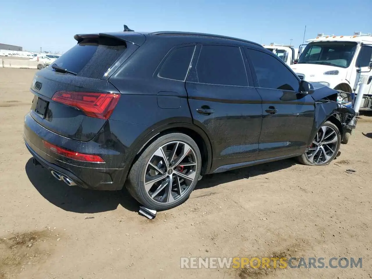 3 Фотография поврежденного автомобиля WA1C4AFY7M2047826 AUDI SQ5 2021