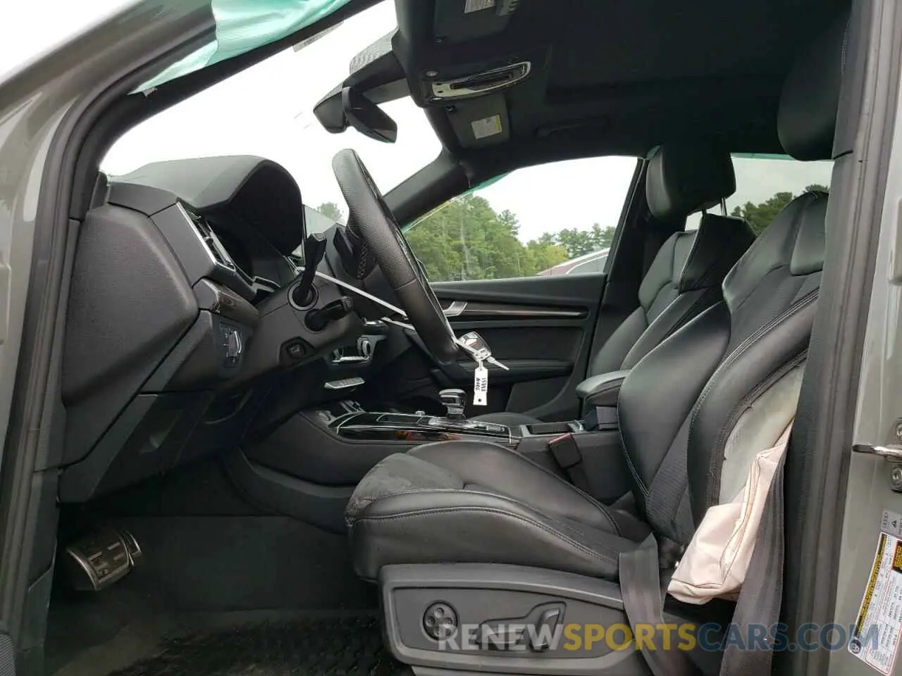 7 Photograph of a damaged car WA1B4AFY0N2031321 AUDI SQ5 2022