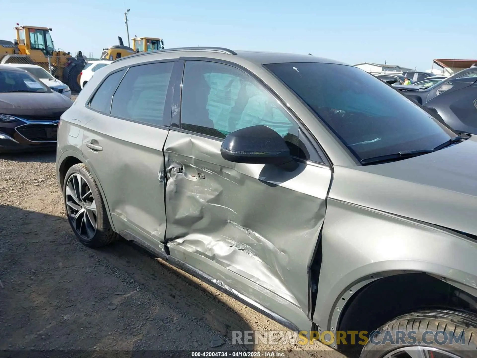 13 Фотография поврежденного автомобиля WA1B4AFY4P2035195 AUDI SQ5 2023