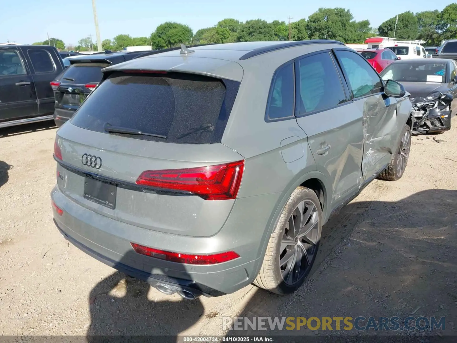4 Фотография поврежденного автомобиля WA1B4AFY4P2035195 AUDI SQ5 2023