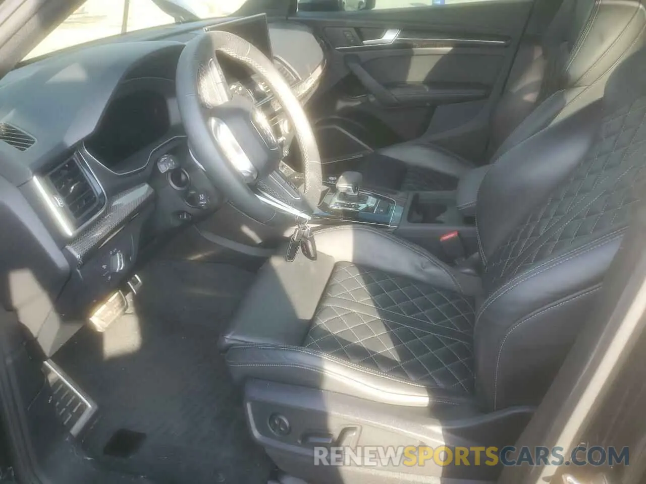 7 Photograph of a damaged car WA1B4AFY8P2020909 AUDI SQ5 2023