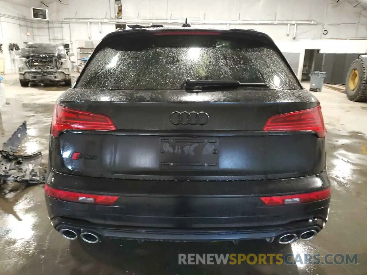 6 Photograph of a damaged car WA1B4AFY9P2129542 AUDI SQ5 2023