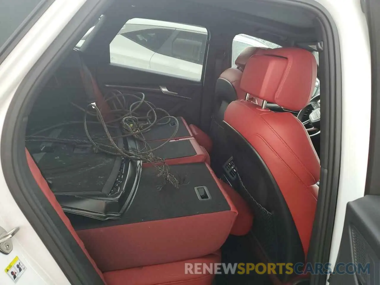 11 Photograph of a damaged car WA1C4AFYXP2167611 AUDI SQ5 2023