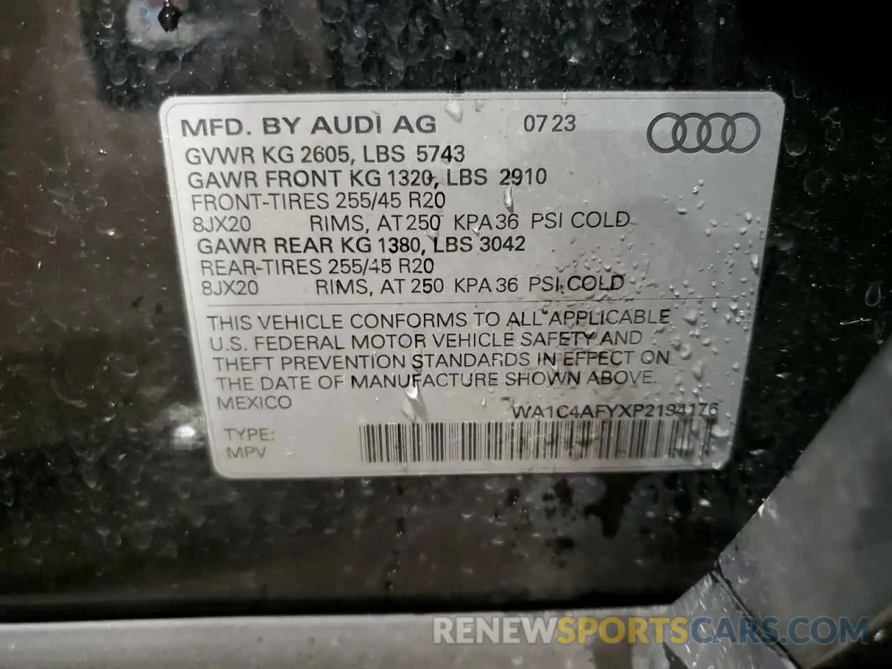 15 Photograph of a damaged car WA1C4AFYXP2194176 AUDI SQ5 2023