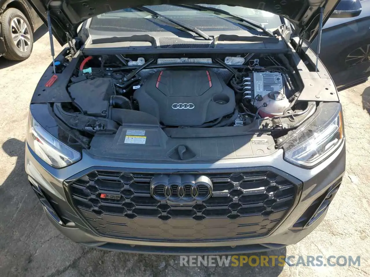 12 Photograph of a damaged car WA1B4AFY1R2035223 AUDI SQ5 2024