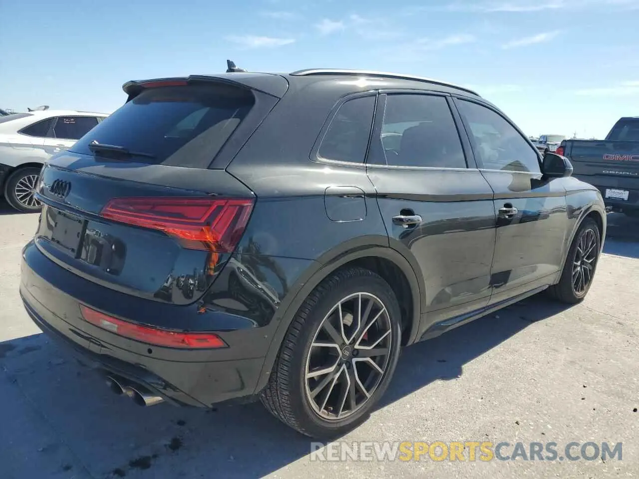 3 Photograph of a damaged car WA1B4AFY2R2018589 AUDI SQ5 2024