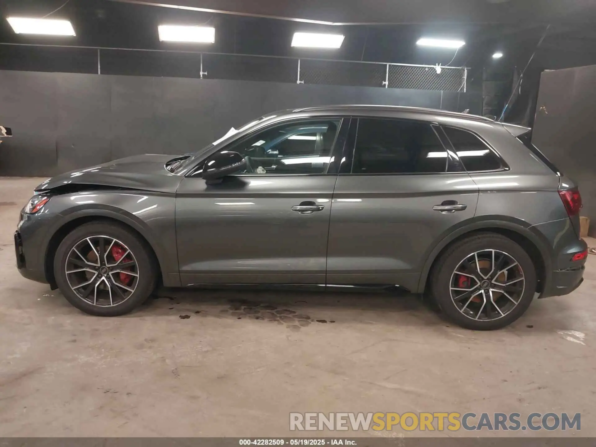 14 Фотография поврежденного автомобиля WA1B4AFY5R2014391 AUDI SQ5 2024