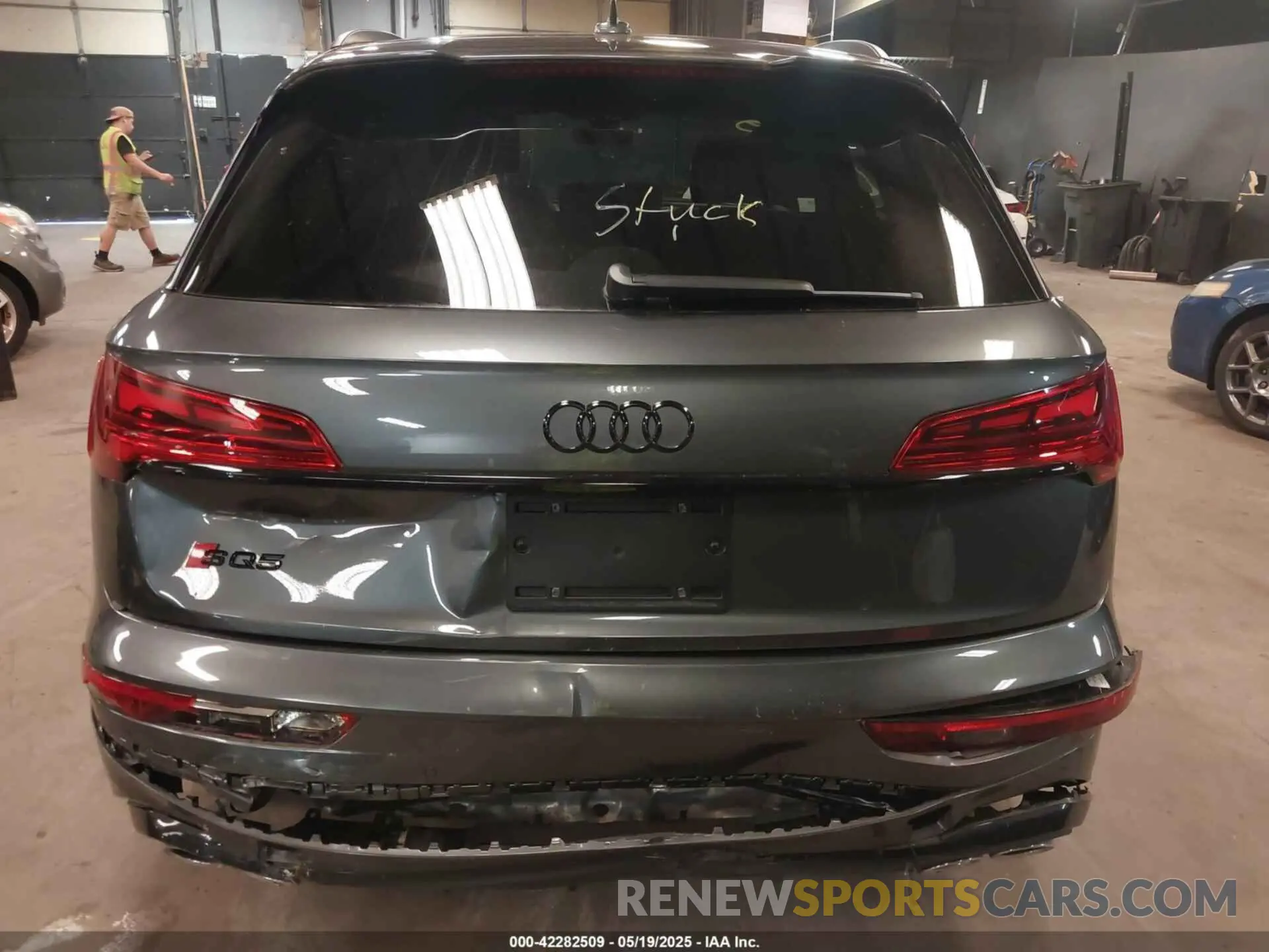 16 Фотография поврежденного автомобиля WA1B4AFY5R2014391 AUDI SQ5 2024