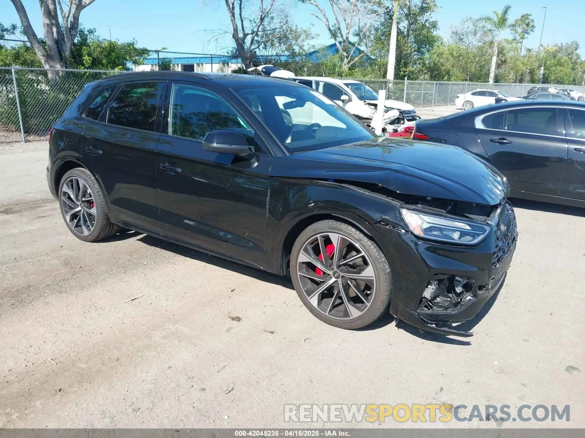 1 Фотография поврежденного автомобиля WA1B4AFY7R2037896 AUDI SQ5 2024