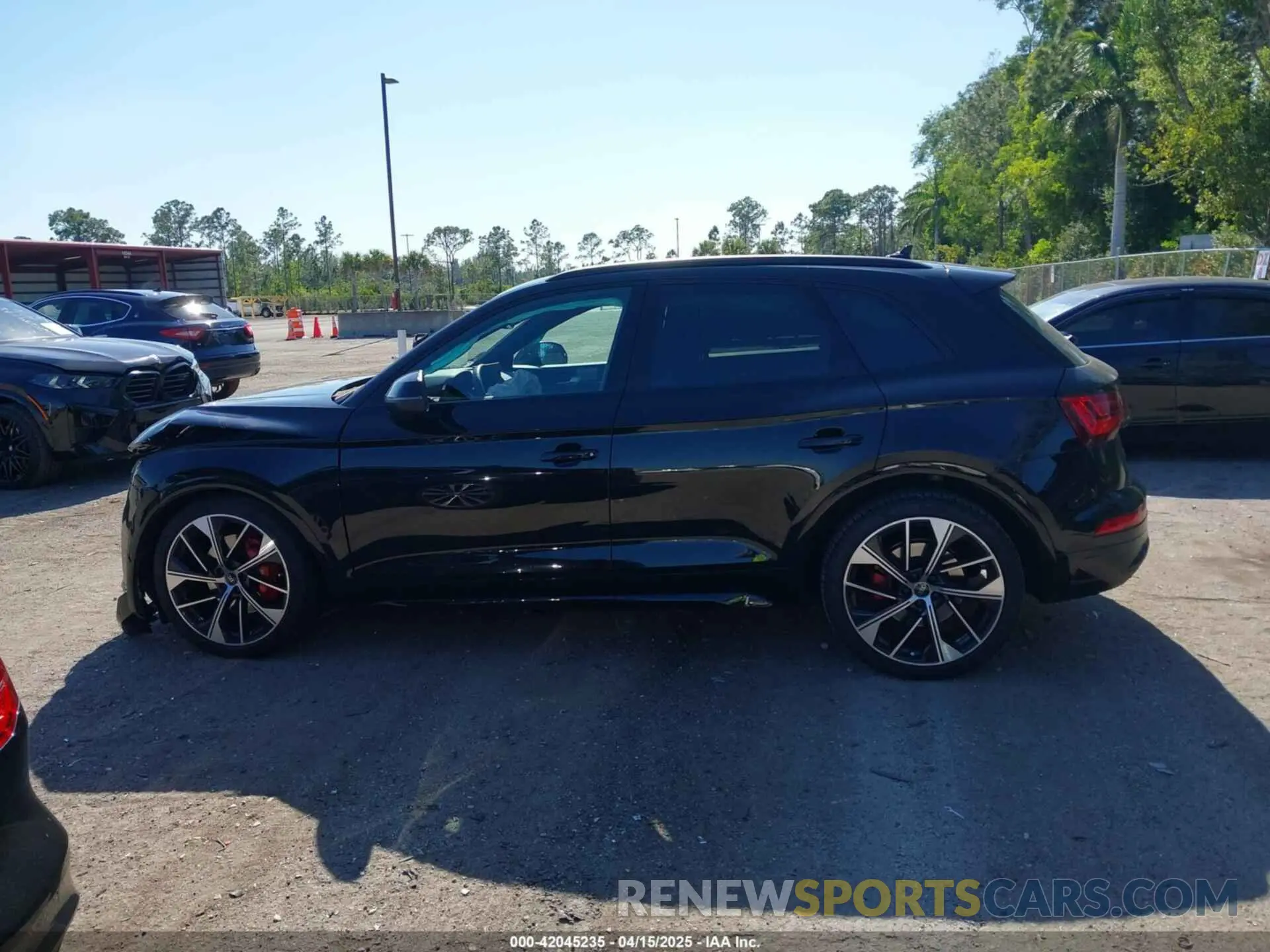 14 Фотография поврежденного автомобиля WA1B4AFY7R2037896 AUDI SQ5 2024