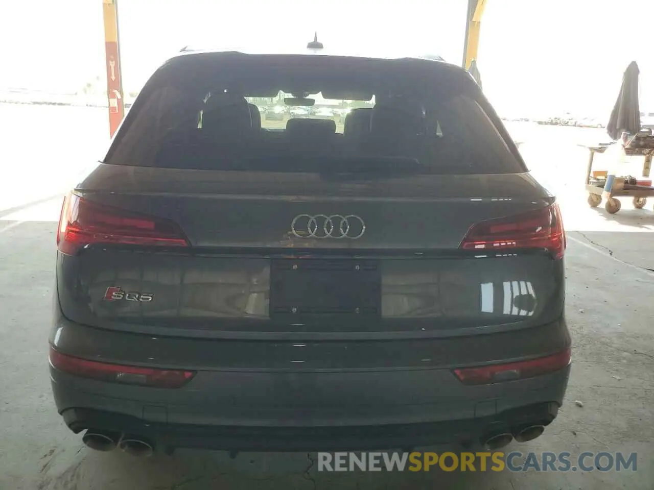 6 Photograph of a damaged car WA1C4AFY0R2007627 AUDI SQ5 2024