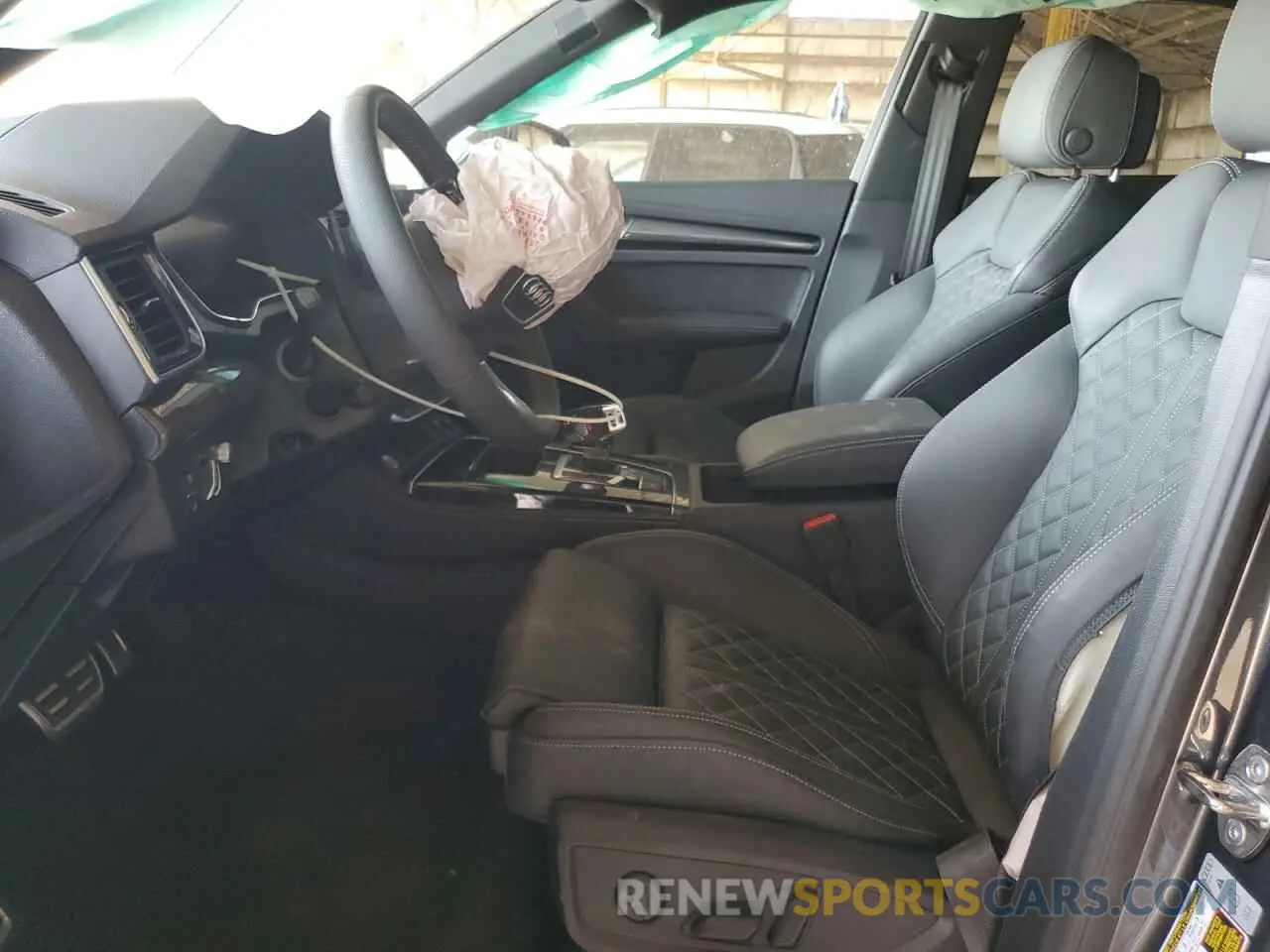 7 Photograph of a damaged car WA1C4AFY0R2007627 AUDI SQ5 2024