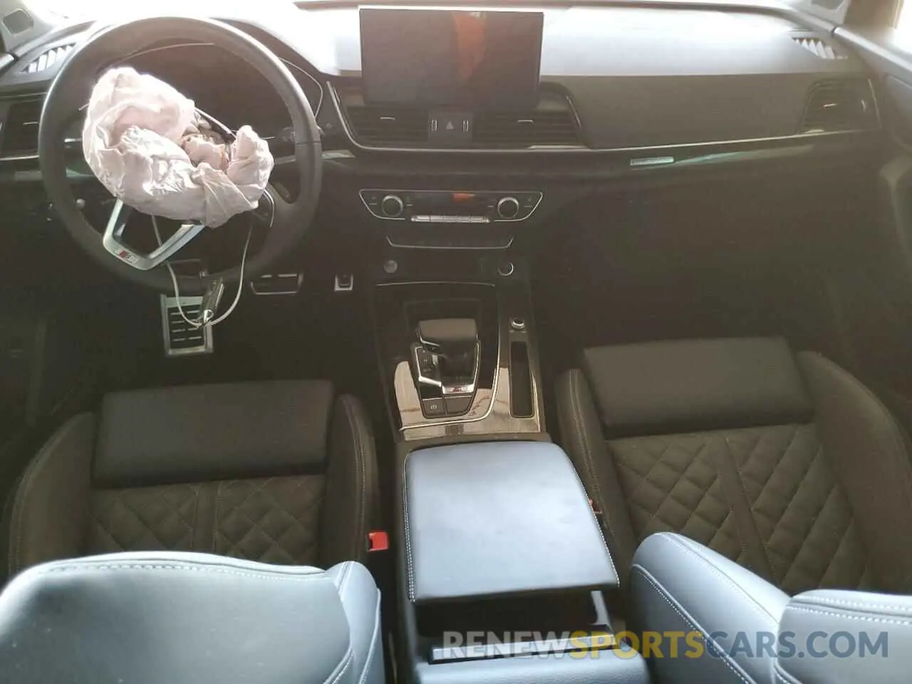 8 Photograph of a damaged car WA1C4AFY0R2007627 AUDI SQ5 2024