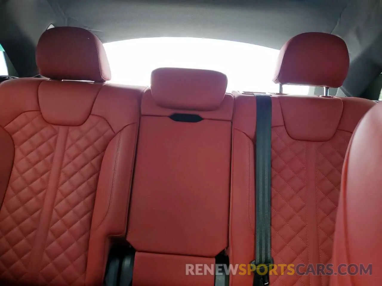 10 Photograph of a damaged car WA1C4AFY7R2062334 AUDI SQ5 2024