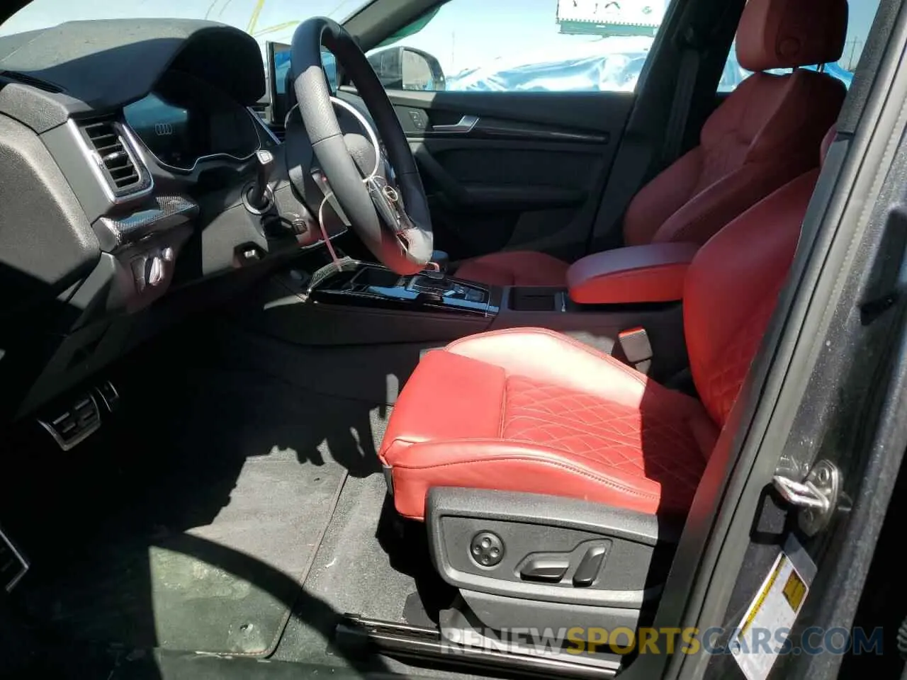 7 Photograph of a damaged car WA1C4AFY7R2062334 AUDI SQ5 2024