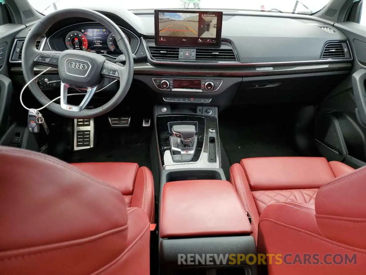 8 Photograph of a damaged car WA1C4AFY7R2062334 AUDI SQ5 2024