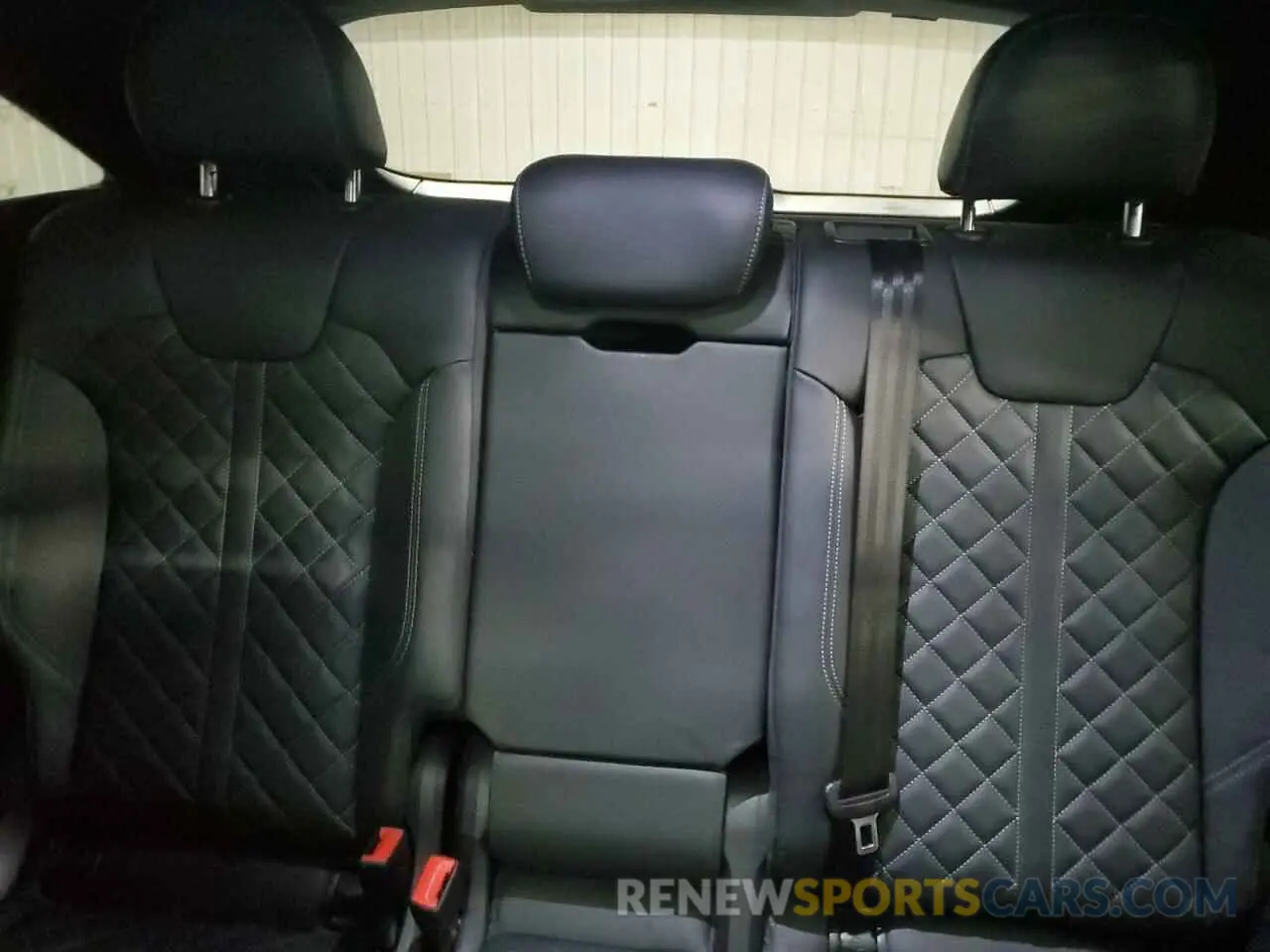 10 Photograph of a damaged car WA134AFY1N2038444 AUDI SQ5 SPORTB 2022
