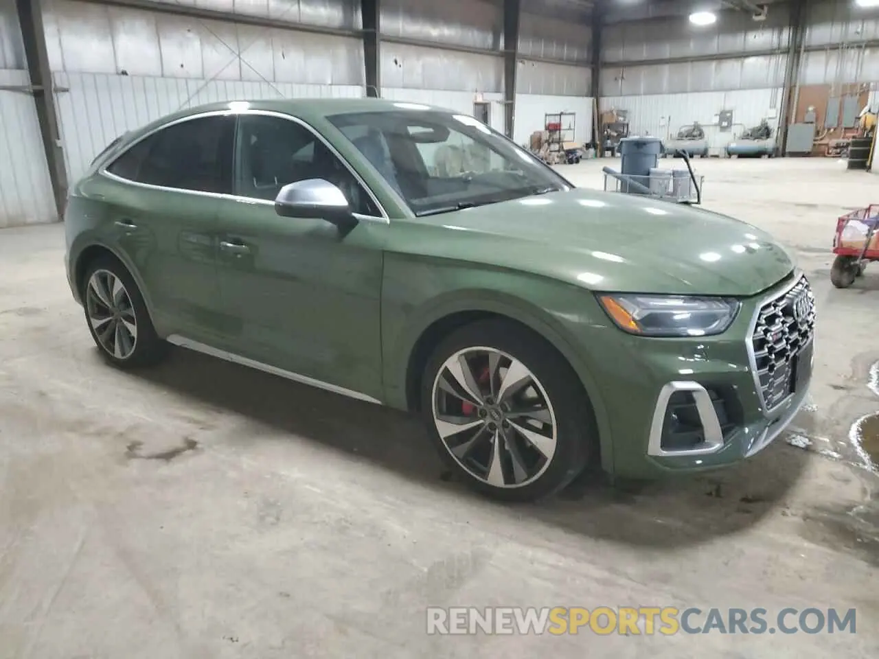 4 Photograph of a damaged car WA134AFY1N2038444 AUDI SQ5 SPORTB 2022
