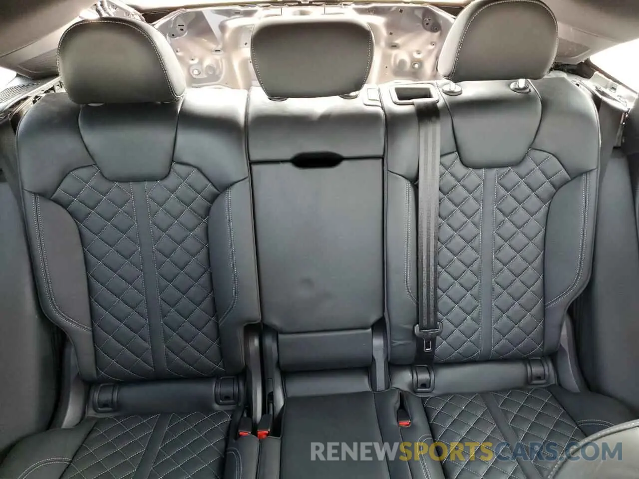 10 Photograph of a damaged car WA124AFY0P2143698 AUDI SQ5 SPORTB 2023