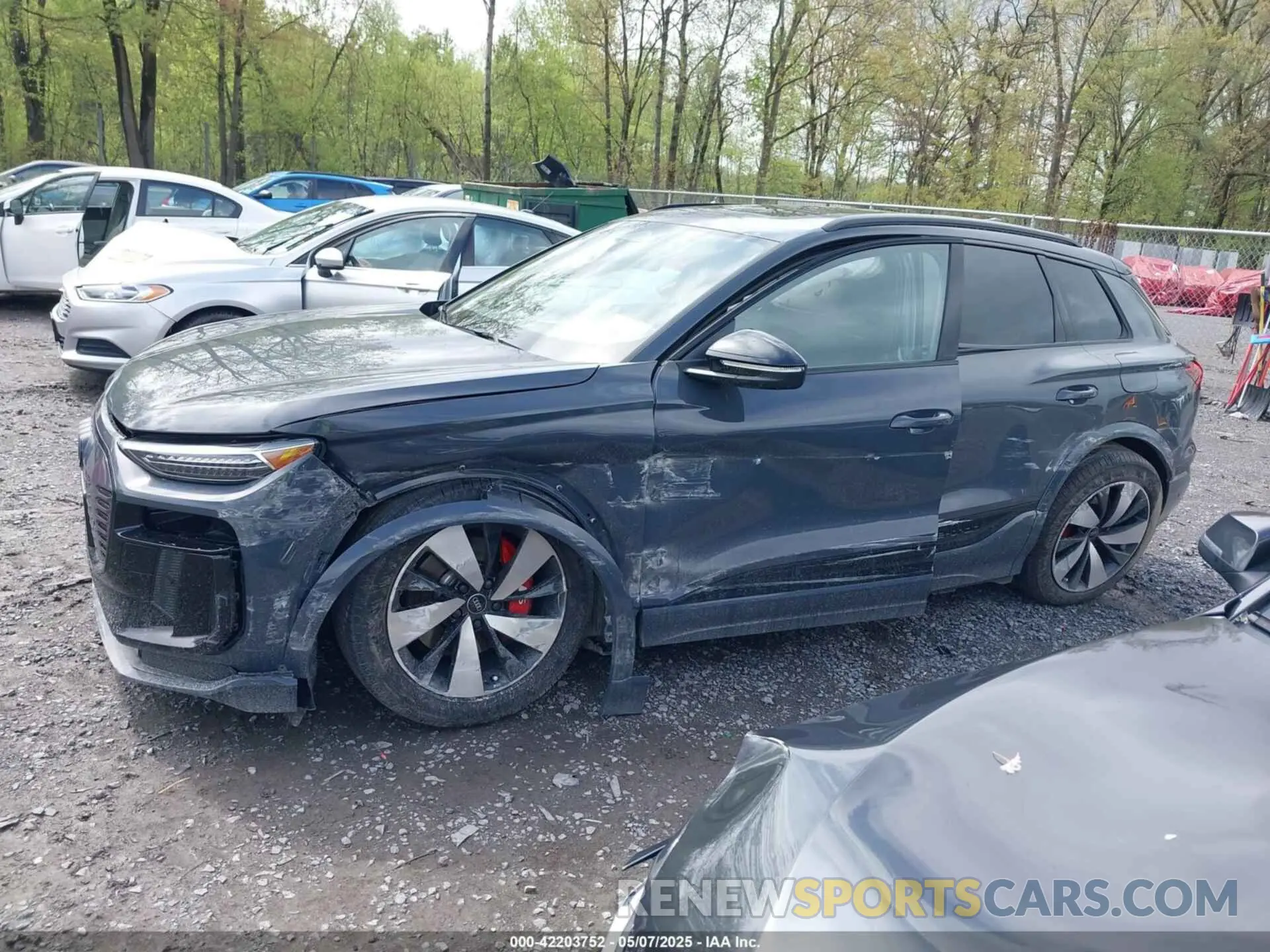 14 Photograph of a damaged car WA125BGF1SA025478 AUDI SQ6 E-TRON 2025
