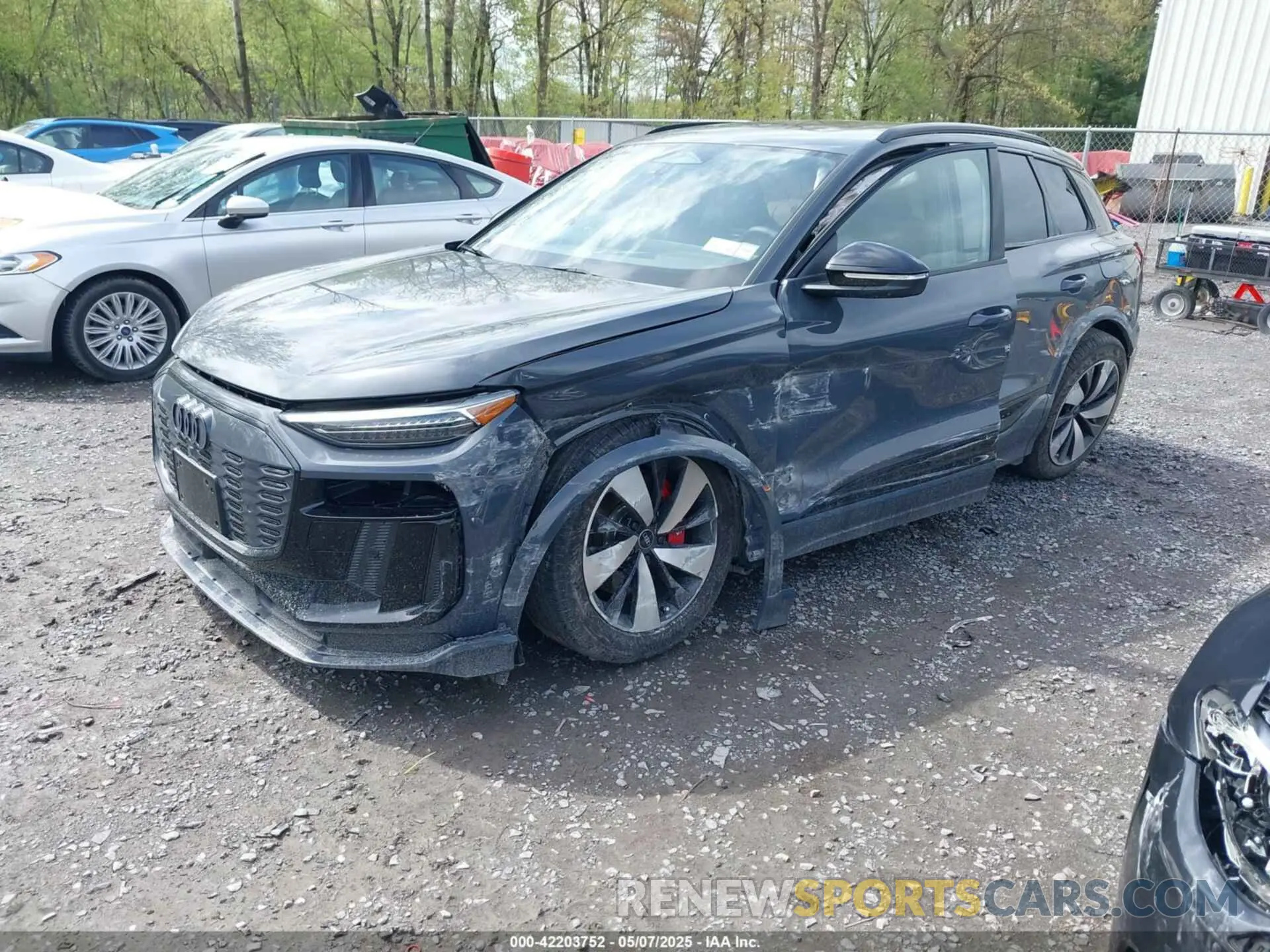 2 Photograph of a damaged car WA125BGF1SA025478 AUDI SQ6 E-TRON 2025