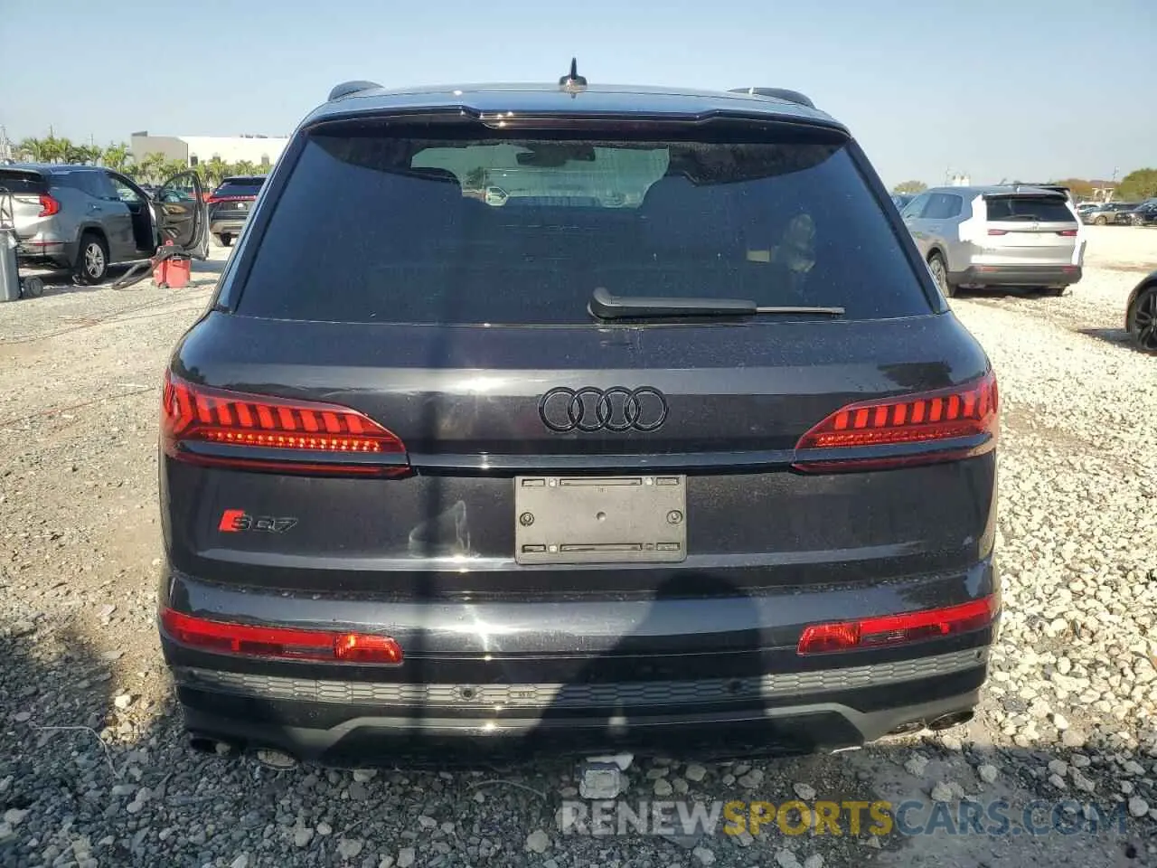 6 Photograph of a damaged car WA1VWBF73MD024564 AUDI SQ7 2021