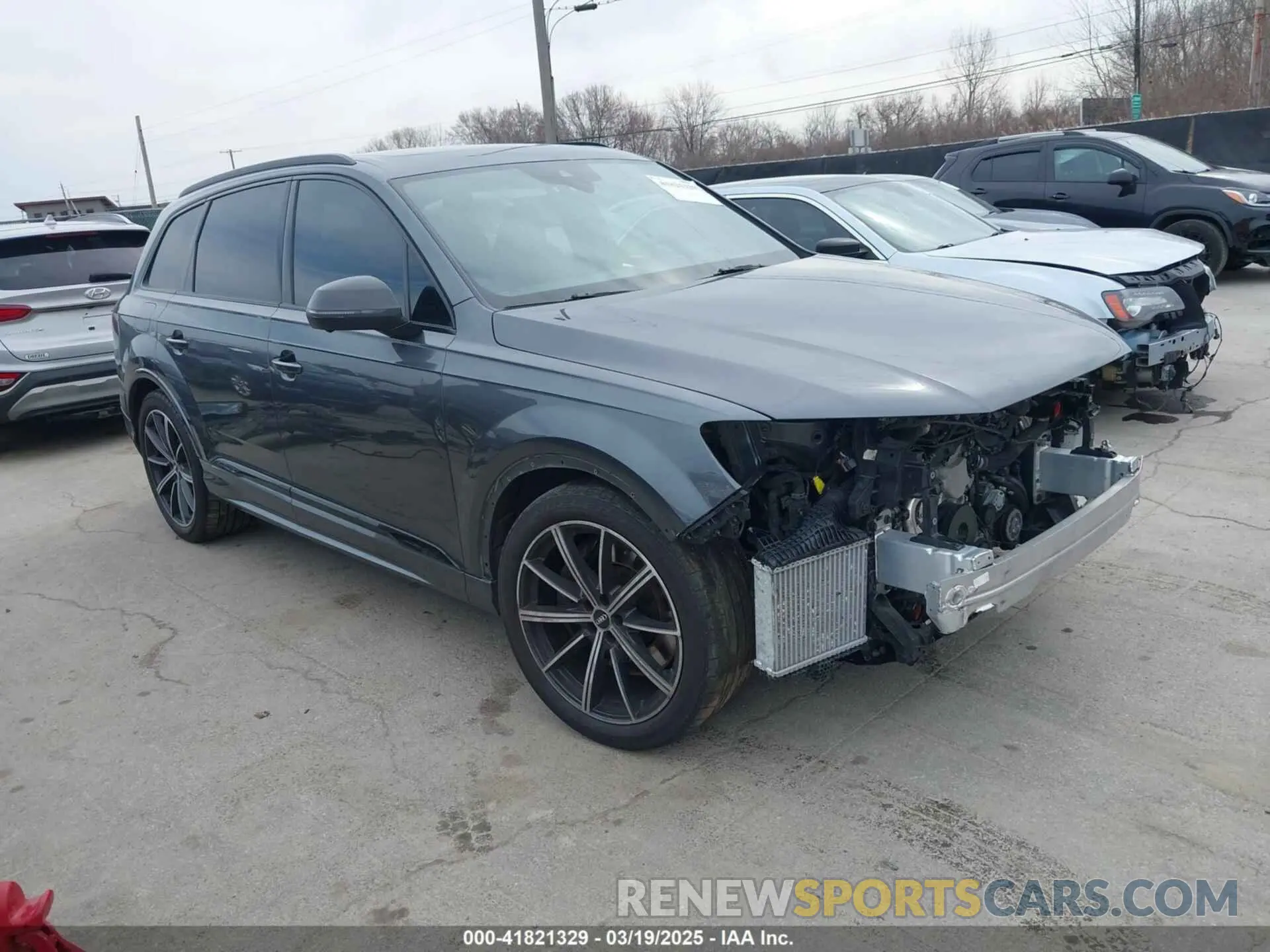 1 Фотография поврежденного автомобиля WA1VWBF74MD000533 AUDI SQ7 2021